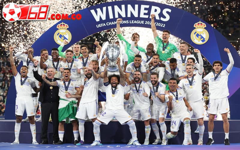  Real Madrid 13 danh hiệu